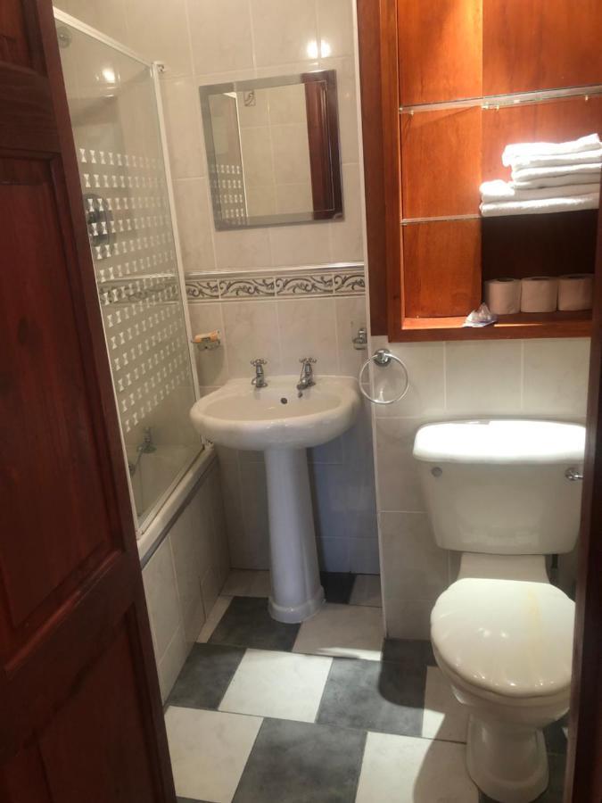 Executive Serviced Apartments 2 Forfar Esterno foto