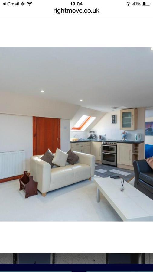 Executive Serviced Apartments 2 Forfar Esterno foto