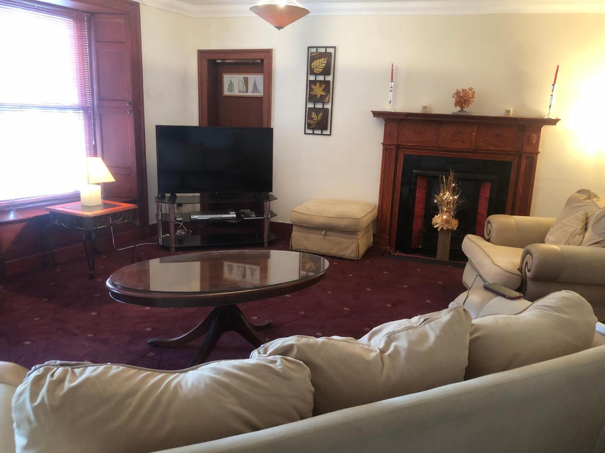 Executive Serviced Apartments 2 Forfar Esterno foto
